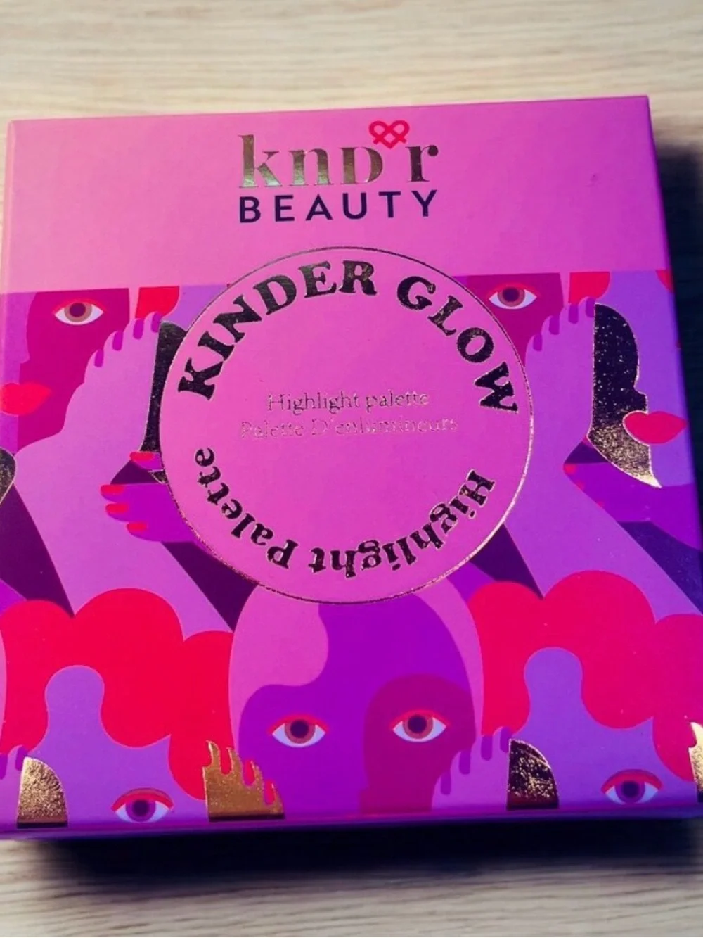 KNDR BEAUTY Kinder Glow Highlighting Palette 4 Shades Talc Free New